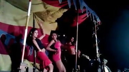 कमीने ने इस अकेली लड़की सेक्सी पिक्चर वीडियो में नंगी नंगी के साथ पहली तारीख को जीत लिया है