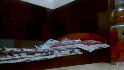 बेकर गोदाम में अपने मालिक के साथ बकवास करने के लिए हो सेक्सी हिंदी सेक्सी पिक्चर जाता है