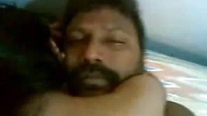 गेमर लड़की हार कर फिल्म सेक्सी वीडियो पिक्चर अपने प्रेमी को यौन रूप से अपमानित करती है