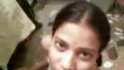 सचिव उसे अपनी चूत खाने के लिए चाहता दिव्या भारती सेक्सी पिक्चर है।