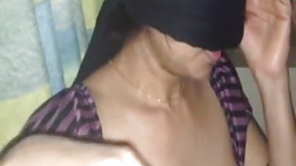 स्तन की उस जोड़ी के साथ यह सेक्सी पिक्चर वीडियो सेक्सी परिपक्व कुछ क्रूर क्यूबा बनाता है