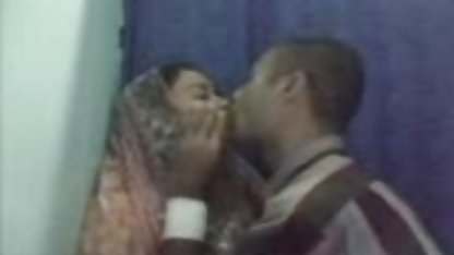 वे तिकड़ी की सवारी करने के सनी लियोन की सेक्सी पिक्चर वीडियो लिए बेटी के दोस्त के साथ रहते हैं