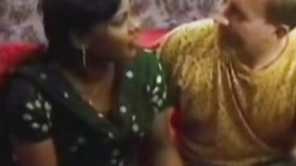 सच में बच्चे, इस आंटी की जबरदस्त सेक्सी पिक्चर वीडियो चलना चाहिए गांड है