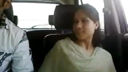 उसकी भाभी का फूहड़ उसे सेक्सी पिक्चर दिखाइए सेक्सी उसकी बिल्ली के अंदर सह देता है
