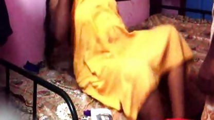 टीता अपने इंग्लिश पिक्चर वीडियो सेक्सी बिस्तर में भतीजी को चूत खिलाती हुई आराम करती है